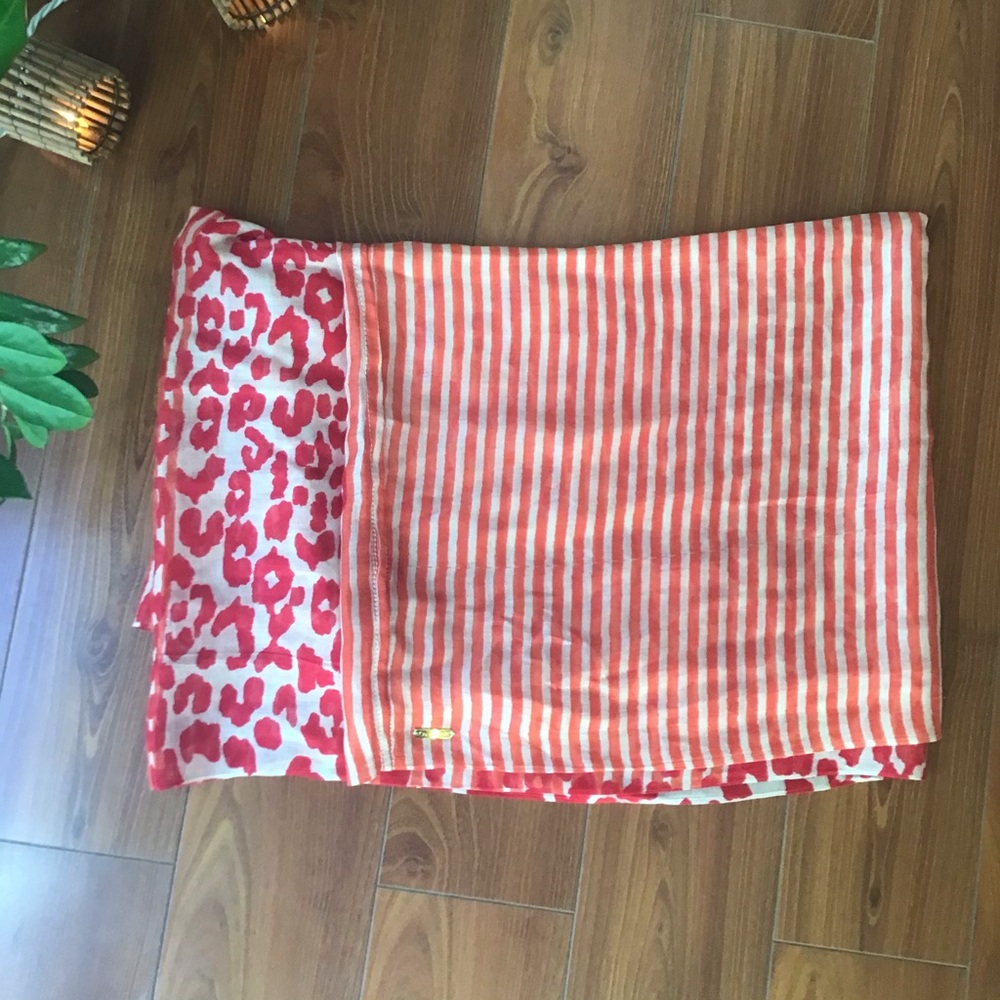 Calvin Klein stripes vs. leopard infinity scarf